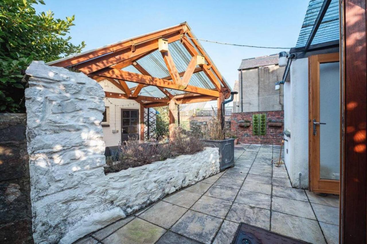 Cosy Welsh Cottage In St Davids Centre With Garden Esterno foto