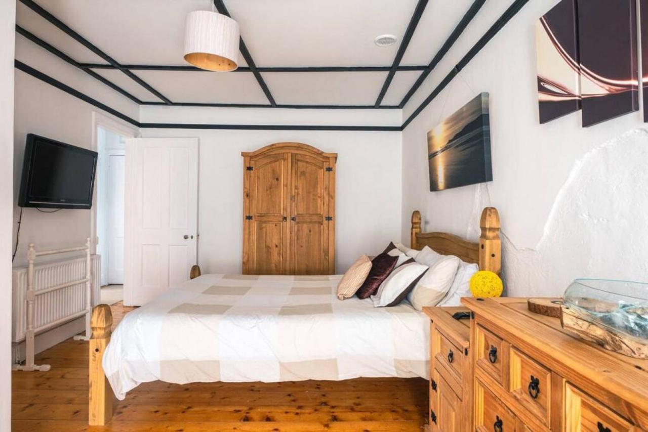 Cosy Welsh Cottage In St Davids Centre With Garden Esterno foto