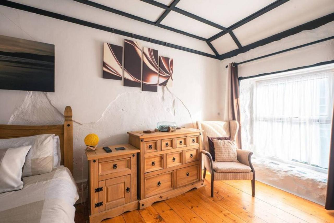Cosy Welsh Cottage In St Davids Centre With Garden Esterno foto