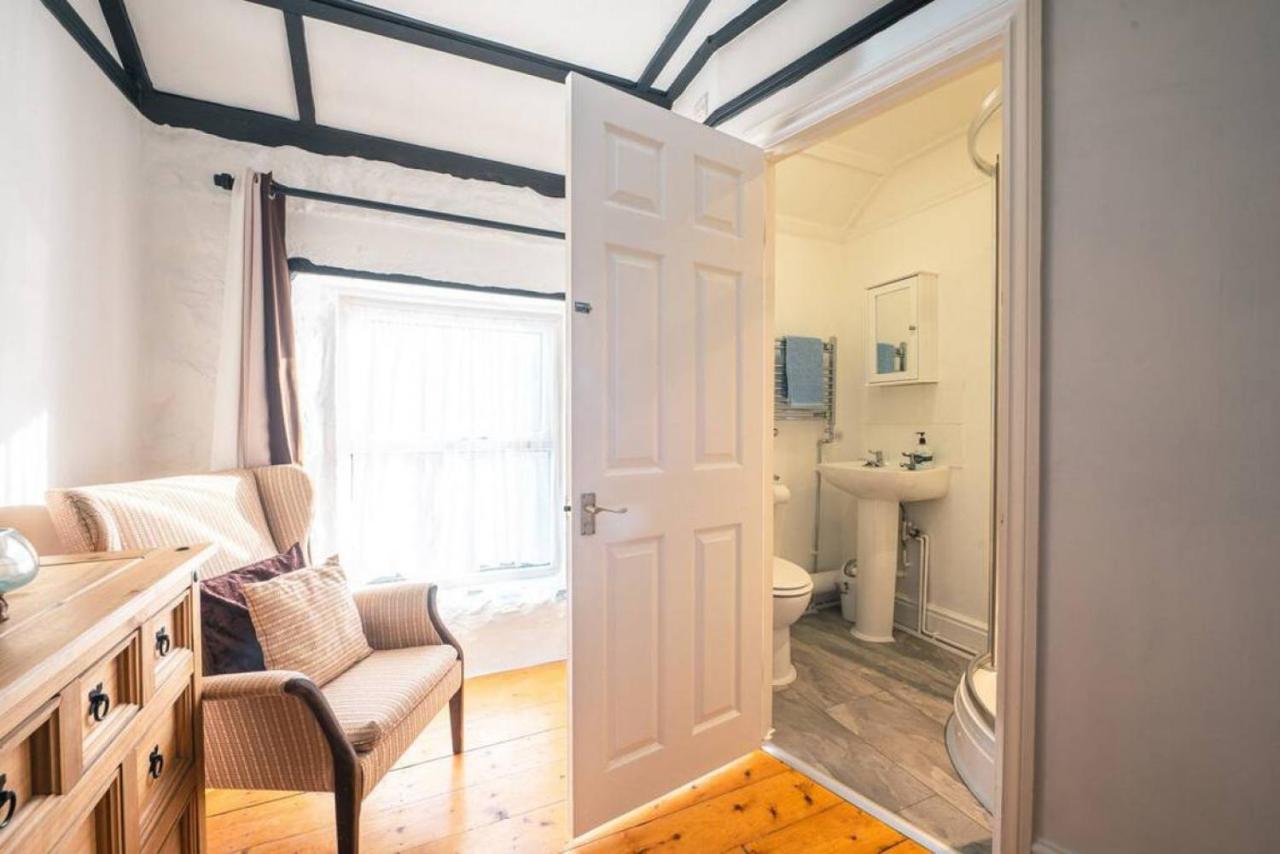 Cosy Welsh Cottage In St Davids Centre With Garden Esterno foto